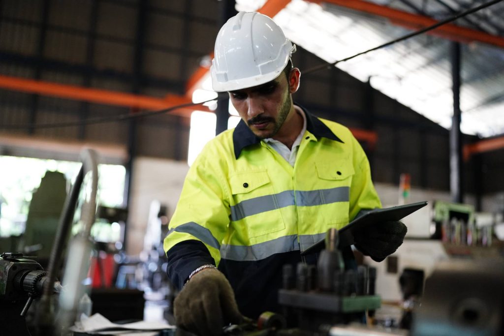 Guia Completo: Como Escolher o Equipamento Industrial Adequado para sua Indústria